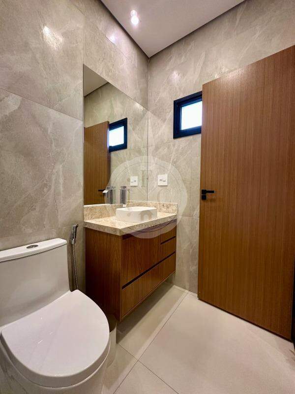 Casa em Condomínio à venda no Quinta da Mata: