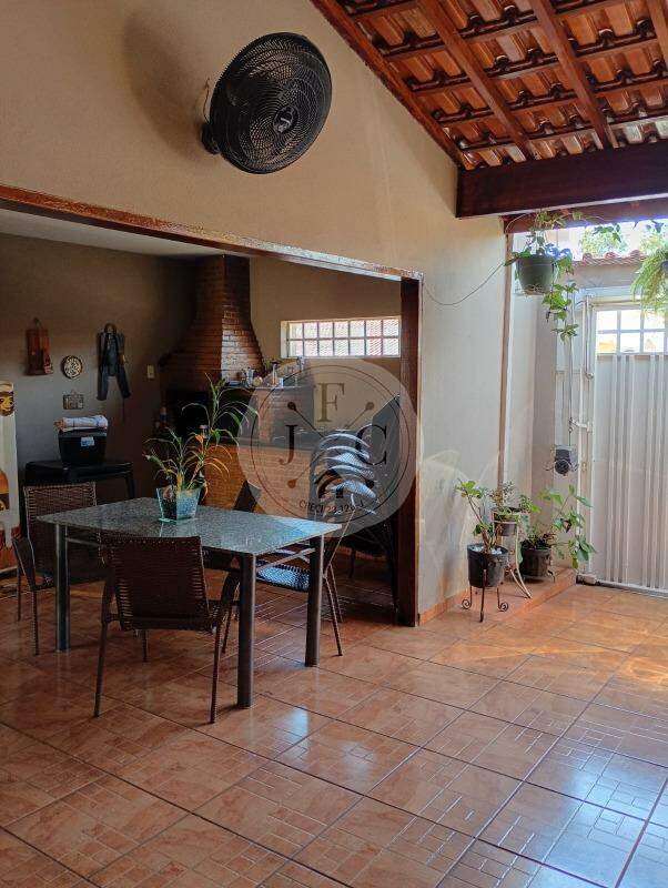 Casa à venda no Geraldo Correia de Carvalho: