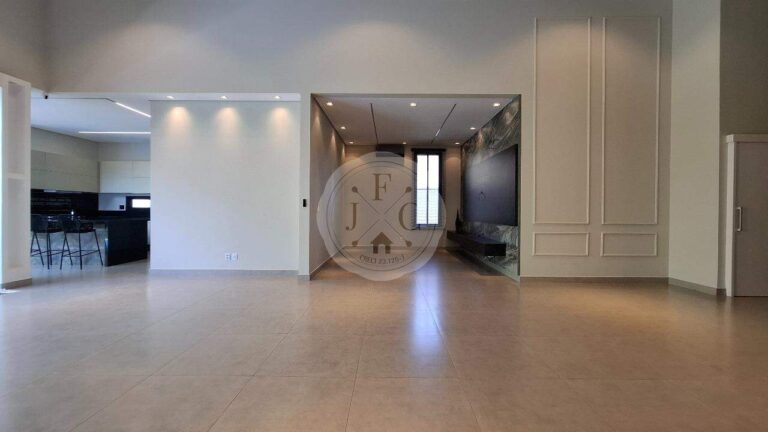 Casa em Condomínio para aluguel no Residencial e Empresarial Alphaville: