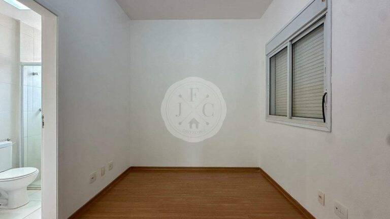 Casa em Condomínio à venda no Vila do Golfe: