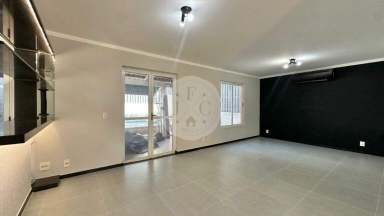 Casa em Condomínio para aluguel no Bosque das Juritis: