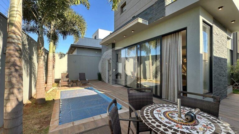 Casa em Condomínio à venda no Vila do Golfe: