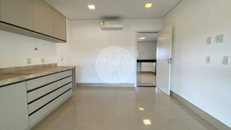 Apartamento à venda no Vila do Golfe: