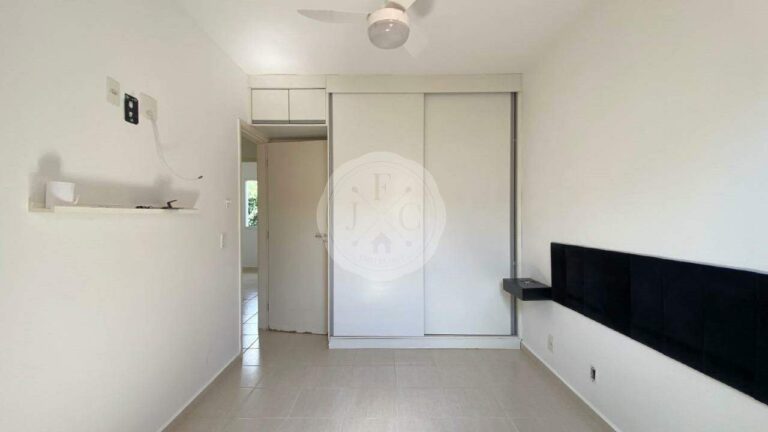 Casa em Condomínio para aluguel no Vila do Golfe:
