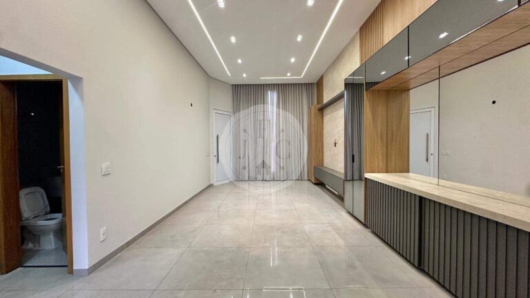 Casa em Condomínio para aluguel no Jardim Valência: