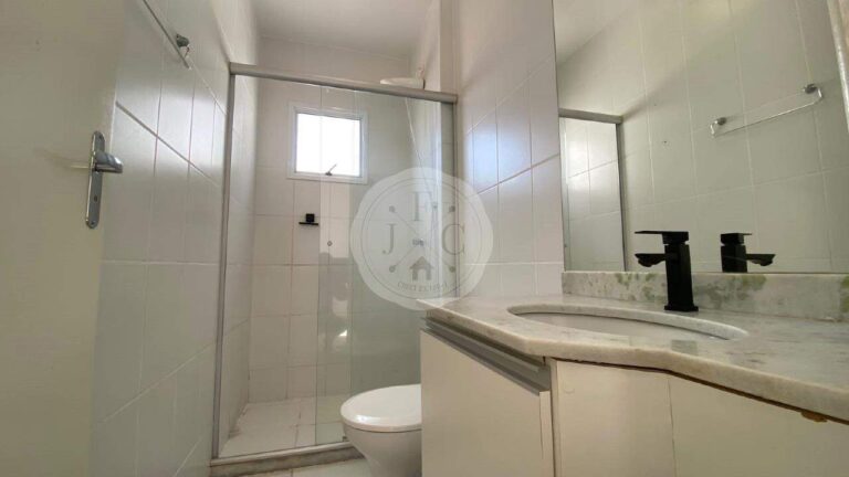 Casa em Condomínio para aluguel no Vila do Golfe: