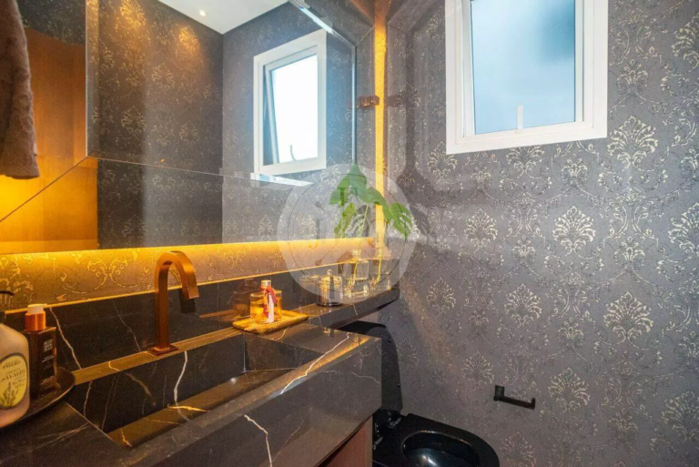 Casa em Condomínio à venda no Residencial e Empresarial Alphaville: