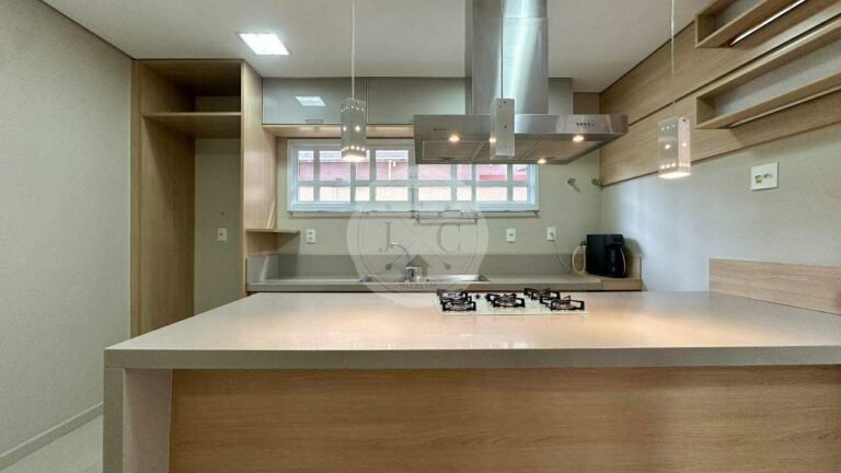 Casa em Condomínio para aluguel no Recreio das Acácias: