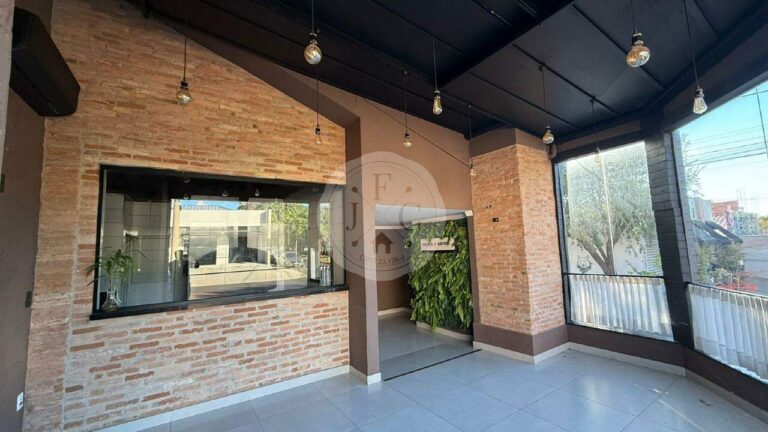 Casa Comercial para aluguel no Jardim América: