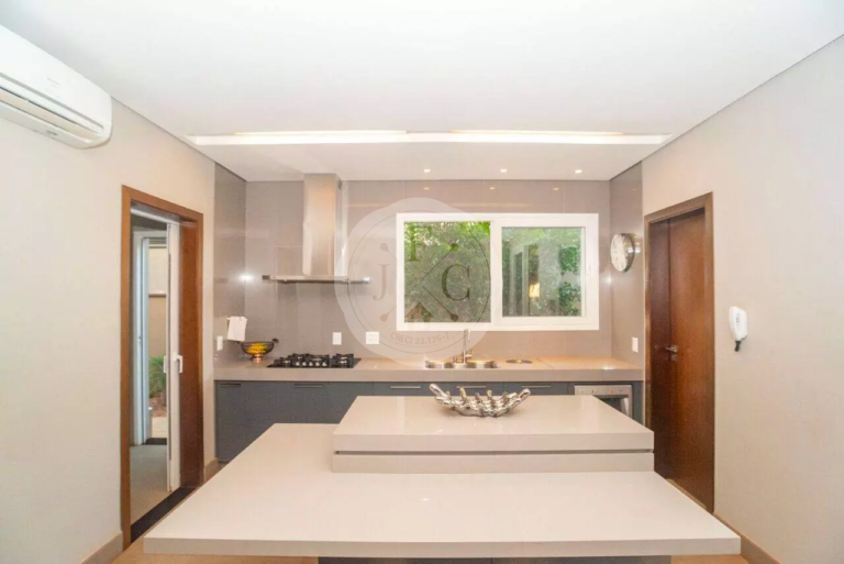 Casa em Condomínio à venda no Residencial e Empresarial Alphaville: