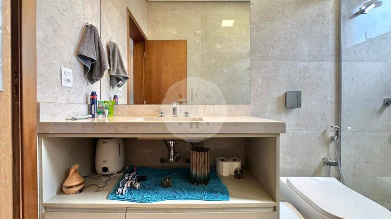 Casa em Condomínio para aluguel no Residencial e Empresarial Alphaville:
