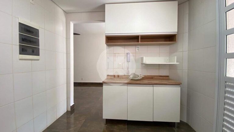 Casa em Condomínio para aluguel no Vila do Golfe: