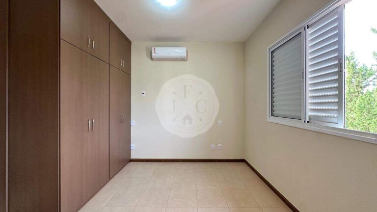 Casa em Condomínio para aluguel no Recreio das Acácias: