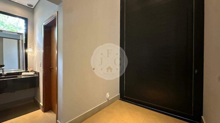 Casa em Condomínio para aluguel no Residencial e Empresarial Alphaville: