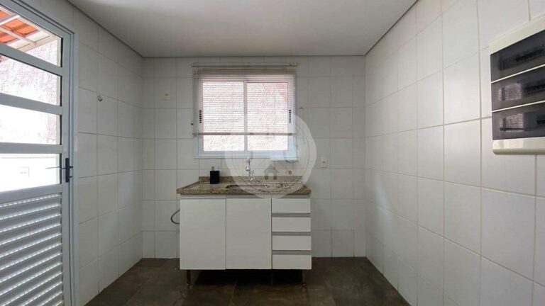 Casa em Condomínio para aluguel no Vila do Golfe: