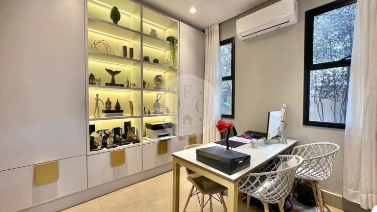 Casa em Condomínio para aluguel no Residencial e Empresarial Alphaville: