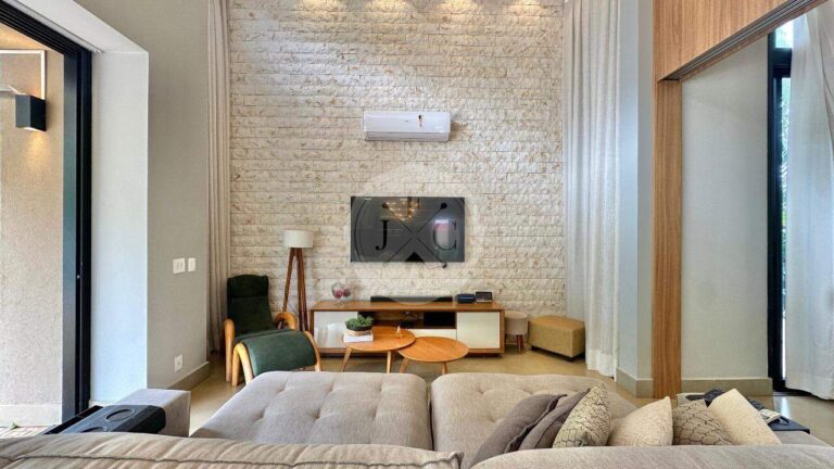 Casa em Condomínio para aluguel no Residencial e Empresarial Alphaville: