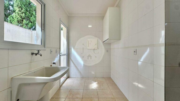 Casa em Condomínio para aluguel no Recreio das Acácias: