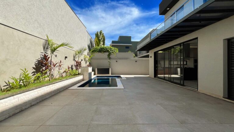 Casa em Condomínio à venda no Vila do Golfe: Piscina