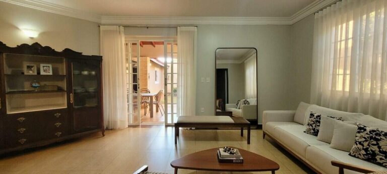 Casa para aluguel no Alto da Boa Vista: Sala de estar