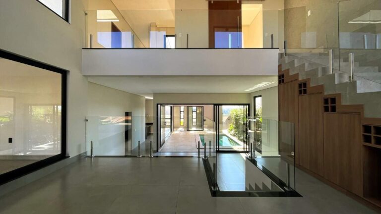 Casa em Condomínio à venda no Vila do Golfe: Hall de entrada
