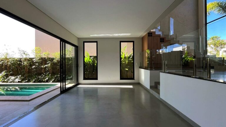 Casa em Condomínio à venda no Vila do Golfe: Living
