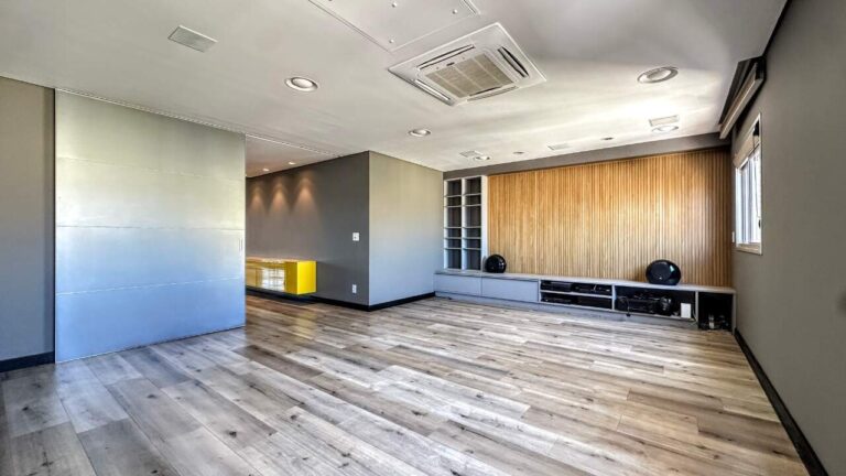 Apartamento Duplex à venda no Bosque das Juritis: