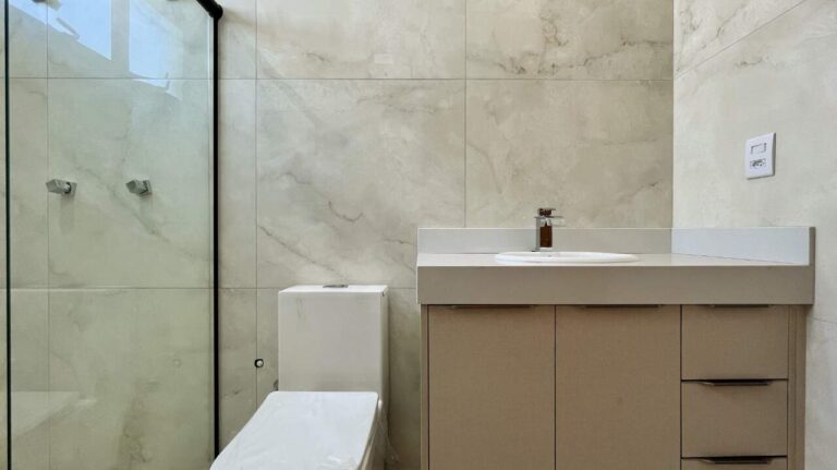 Casa em Condomínio para aluguel no Residencial e Empresarial Alphaville: su te 3