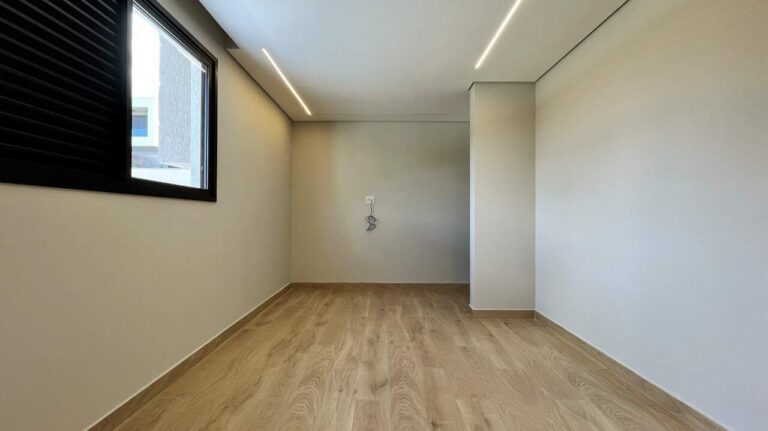 Casa em Condomínio para aluguel no Residencial e Empresarial Alphaville: su te 4