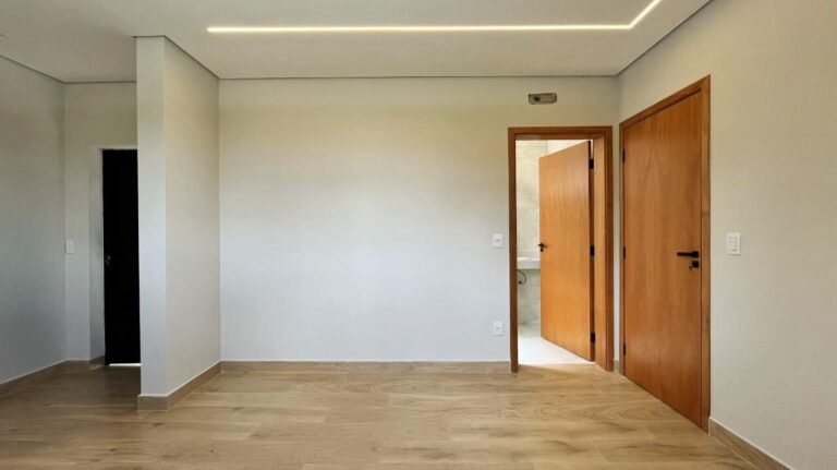 Casa em Condomínio para aluguel no Residencial e Empresarial Alphaville: su te 4