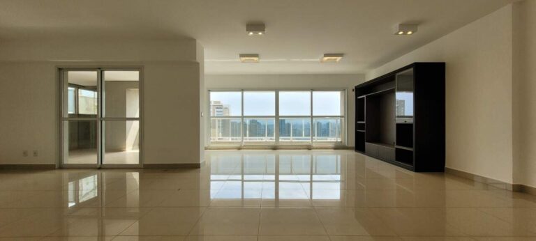 Apartamento à venda no Jardim Botânico: living