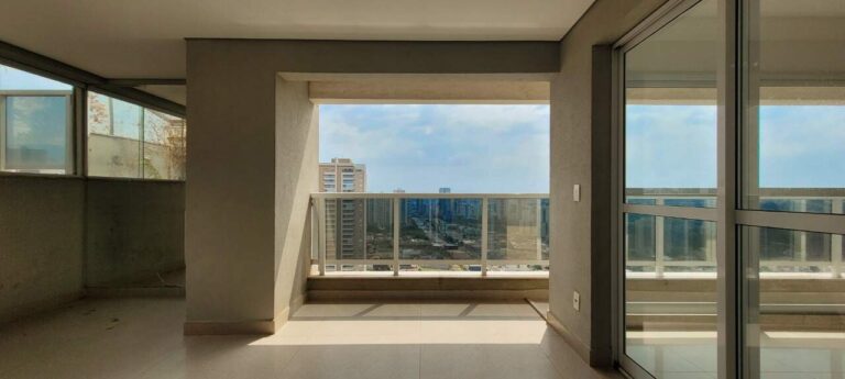 Apartamento à venda no Jardim Botânico: sacada