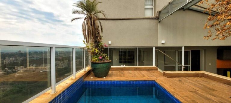 Apartamento à venda no Jardim Botânico: piscina