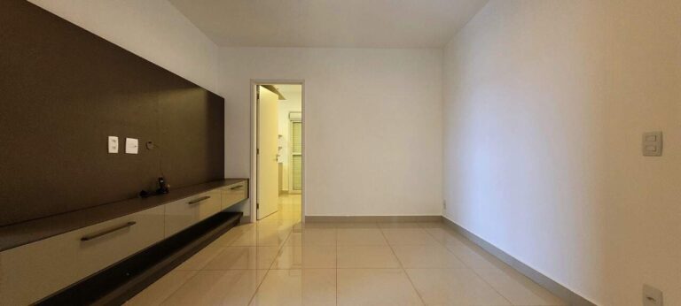 Apartamento à venda no Jardim Botânico: sala ntima
