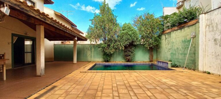 Casa em Condomínio à venda no Jardim Botânico: varanda gourmet