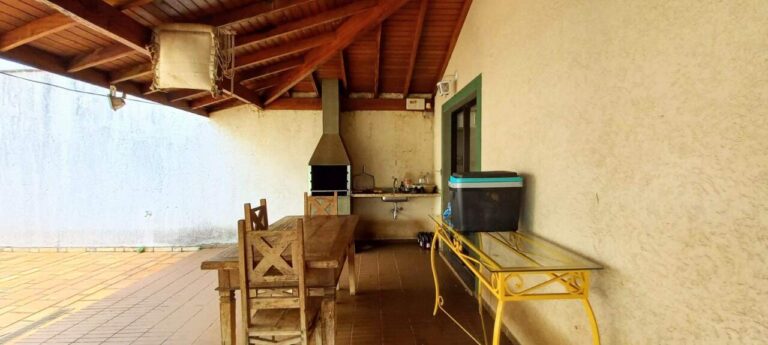 Casa em Condomínio à venda no Jardim Botânico: varanda gourmet