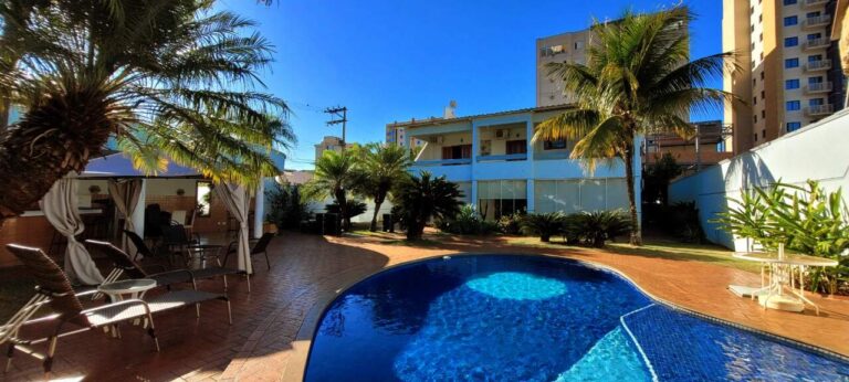 Casa para aluguel no Jardim Canadá: Piscina