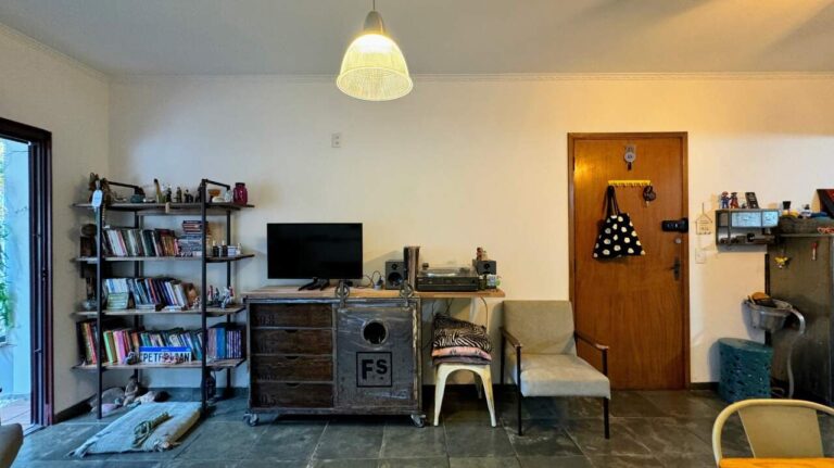 Apartamento Térreo à venda no Jardim Irajá: sala