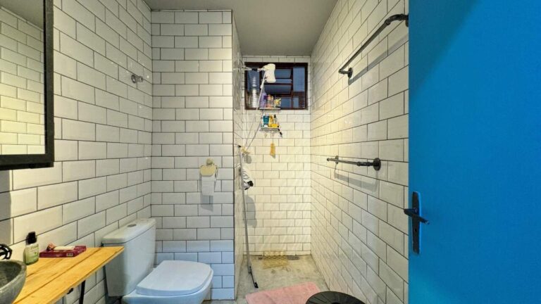 Apartamento Térreo à venda no Jardim Irajá: banheiro social