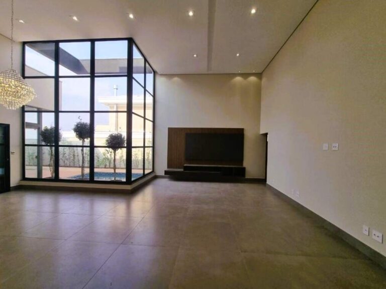 Casa em Condomínio à venda no Residencial e Empresarial Alphaville: