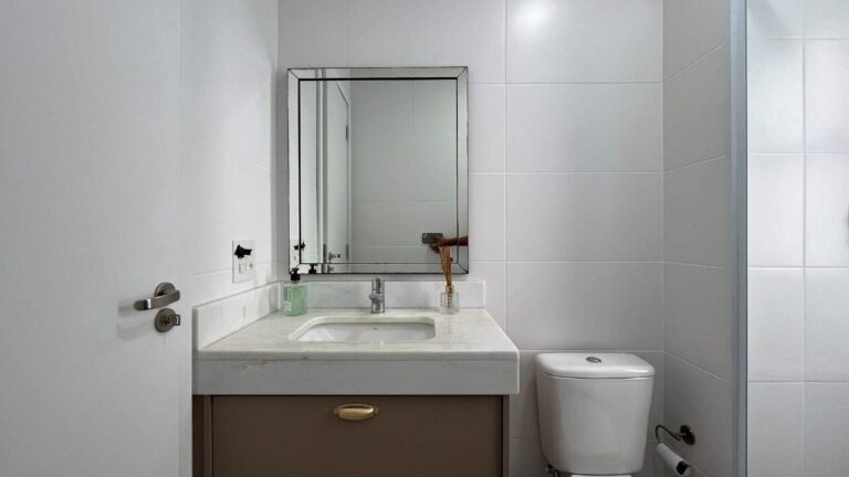 Apartamento à venda no Jardim Botânico: Banheiro social