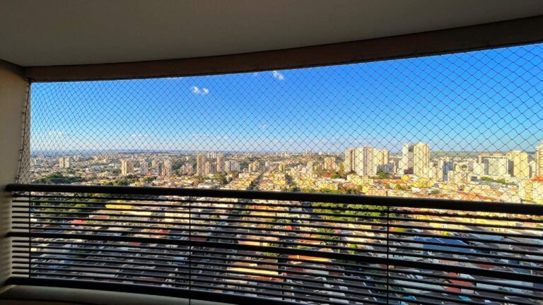 Apartamento para aluguel no Jardim Irajá: Sacada