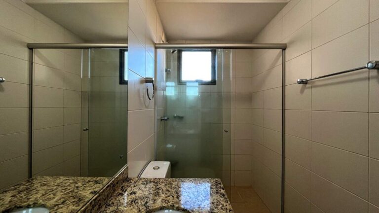 Apartamento para aluguel no Jardim Irajá: Banheiro social