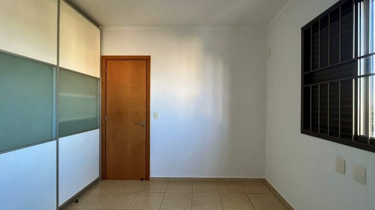 Apartamento para aluguel no Jardim Irajá: Dormit rio 3