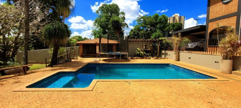 Casa para aluguel no Alto da Boa Vista: Piscina