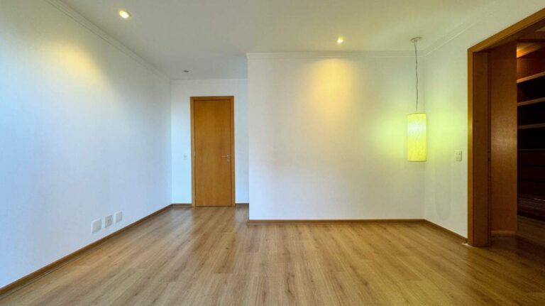 Apartamento Duplex para aluguel no Jardim Irajá: sala ntima