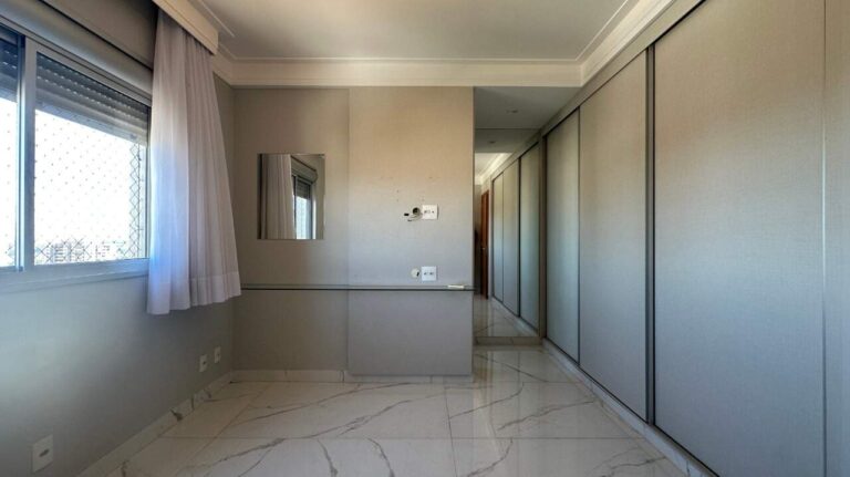 Apartamento à venda no Bosque das Juritis: