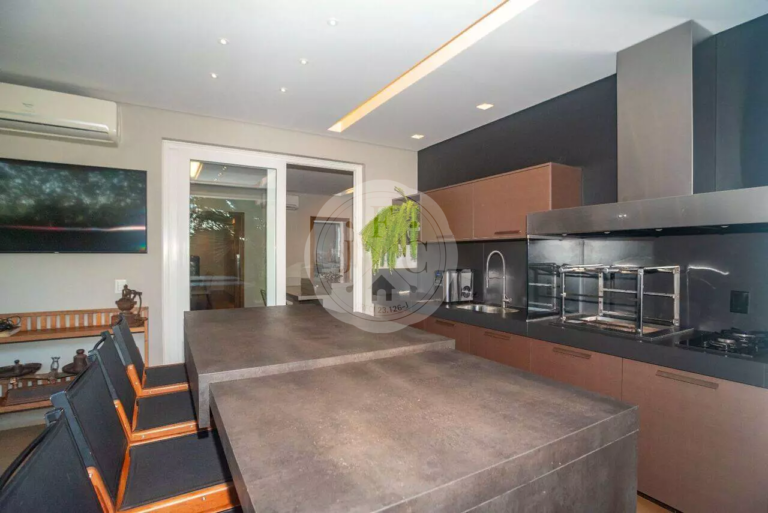 Casa em Condomínio à venda no Residencial e Empresarial Alphaville: