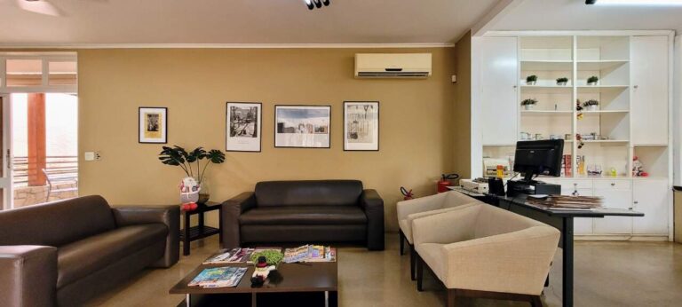 Prédio Comercial para aluguel no Alto da Boa Vista: sala de espera