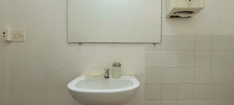 Prédio Comercial para aluguel no Alto da Boa Vista: lavabo sala 12